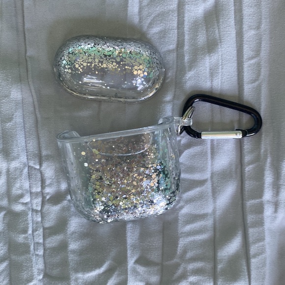 Apple AirPod Case Protector - Picture 3 of 7